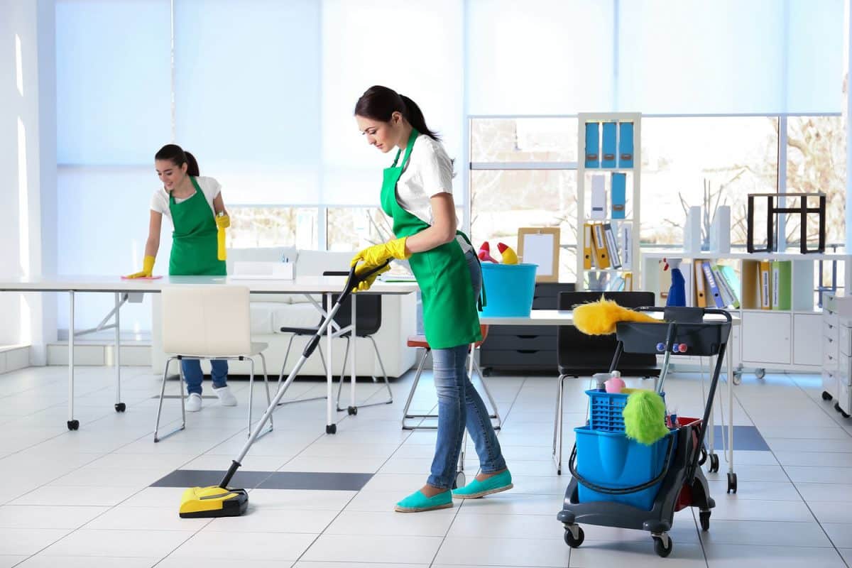 Comment trouver la meilleure offre d'emploi pour femme de ménage de bureau