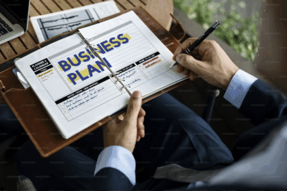 Comment créer un business plan pour un concessionnaire de cuisines et rangements